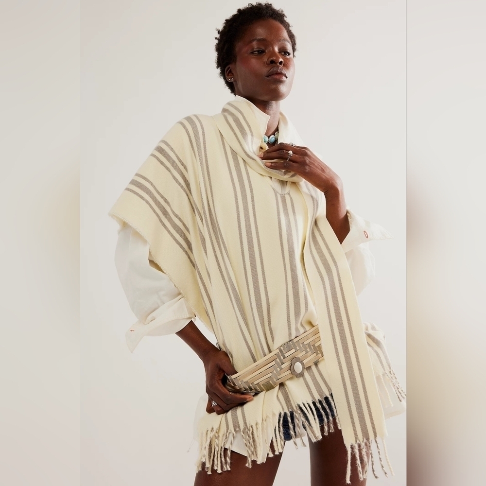 Nwot Free People Mountain Top Stripe Poncho Ivory Gray One Size